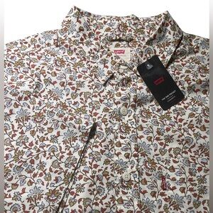 NWT Levi's Mens The One Pocket Short Sleeve Floral Shirt Standard Fit Size M